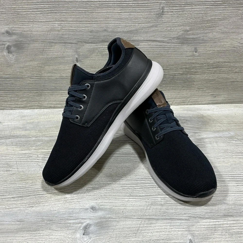 Skechers Relaxed Fit Street Mens Size 12 Slip On Sneakers Black Navy 58817